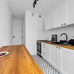 公寓 Mokotow Modzelewskiego Modern By Bookinghost *