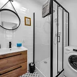 Mokotow Modzelewskiego Modern By Bookinghost