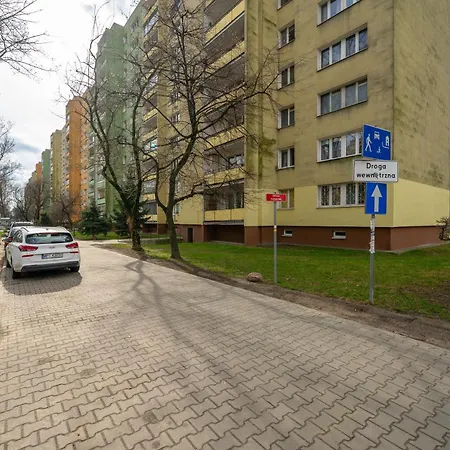 Mokotow Modzelewskiego Modern By Bookinghost *