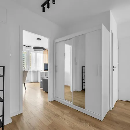 Mokotow Modzelewskiego Modern By Bookinghost *