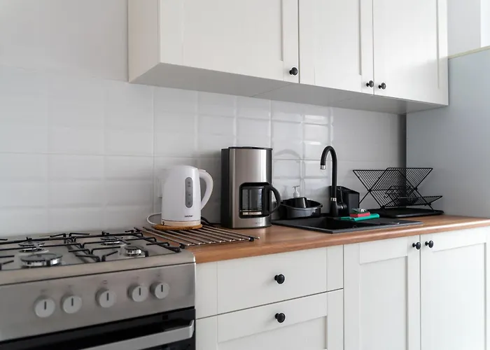 Mokotow Modzelewskiego Modern By Bookinghost