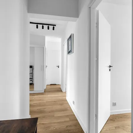 Mokotow Modzelewskiego Modern By Bookinghost *